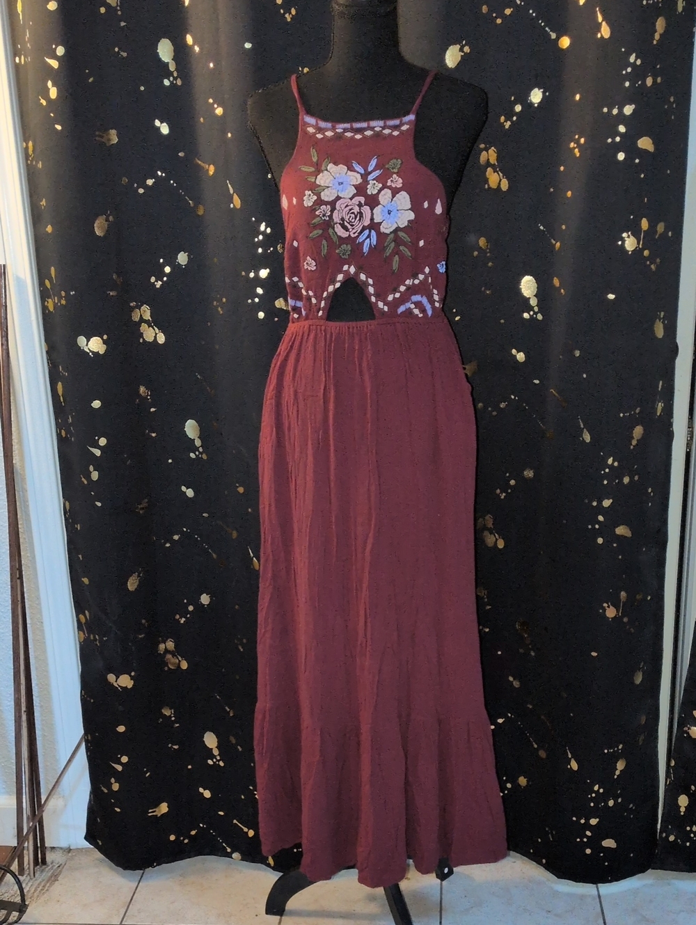 "Miami" Bohemian Embroidered Burgundy Maxi Dress Size Medium